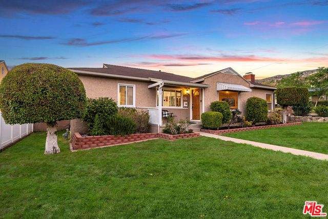 537 Stanford Road, Burbank, CA 91504