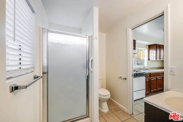 537 Stanford Road, Burbank, CA 91504