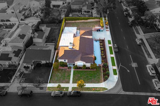537 Stanford Road, Burbank, CA 91504