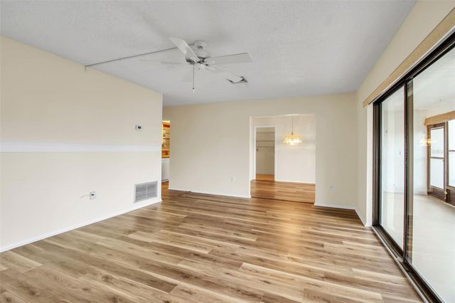 1728 LAKESIDE DRIVE 1720-B, Venice, FL 34293