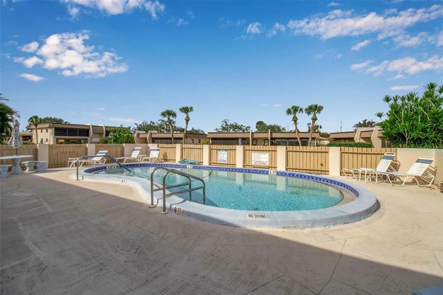 1728 LAKESIDE DRIVE 1720-B, Venice, FL 34293