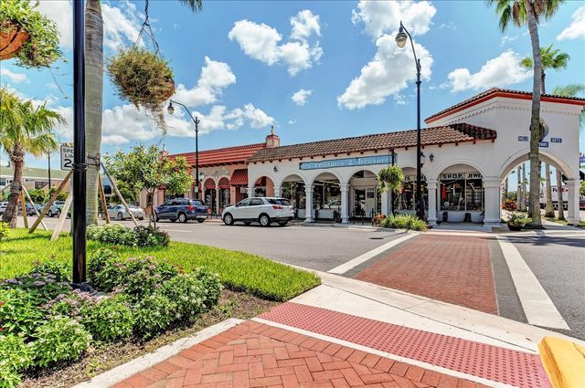 1728 LAKESIDE DRIVE 1720-B, Venice, FL 34293