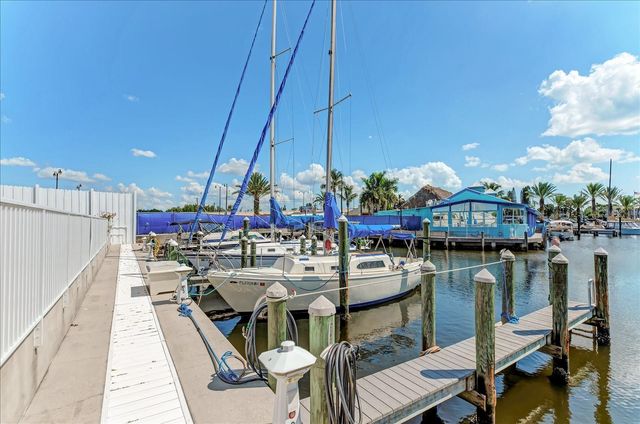 1728 LAKESIDE DRIVE 1720-B, Venice, FL 34293