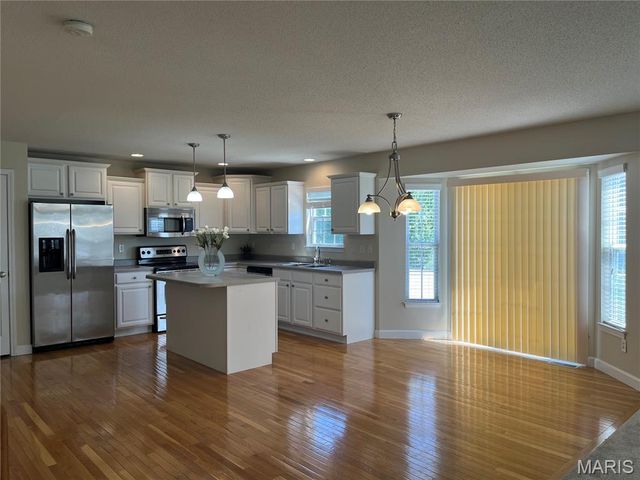 841 Bassett Street, O'fallon, IL 62269
