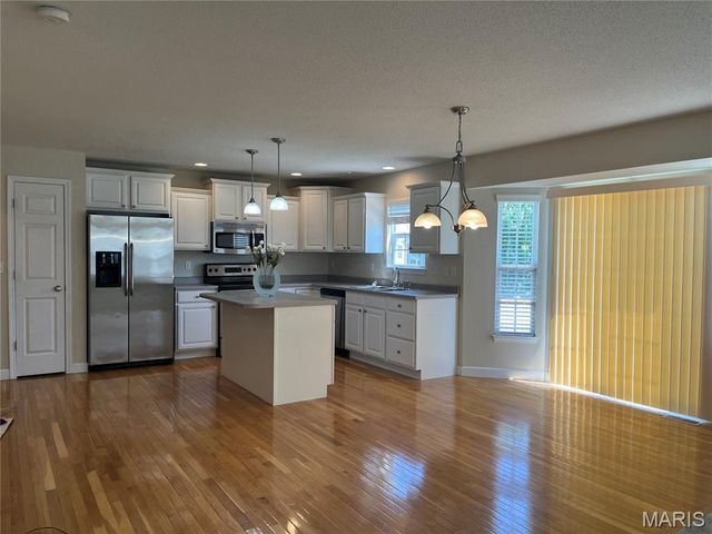 841 Bassett Street, O'fallon, IL 62269