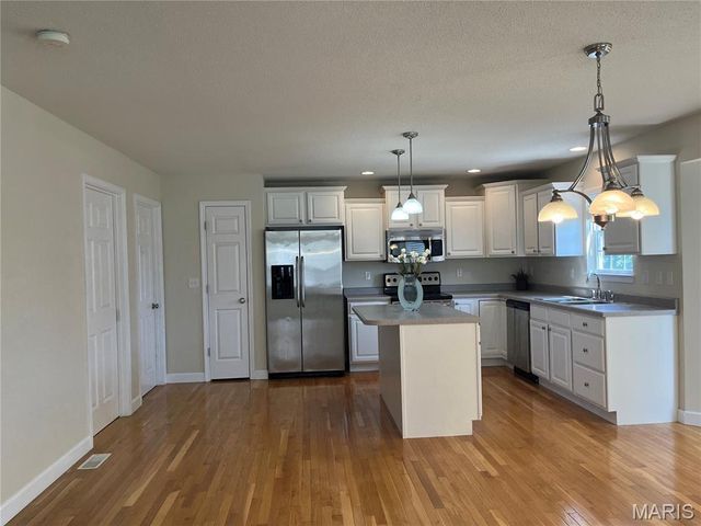 841 Bassett Street, O'fallon, IL 62269