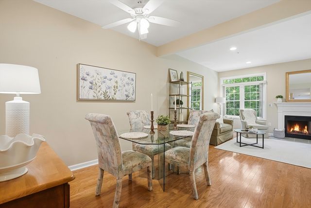9 Robert Cir 9, Grafton, MA 01536