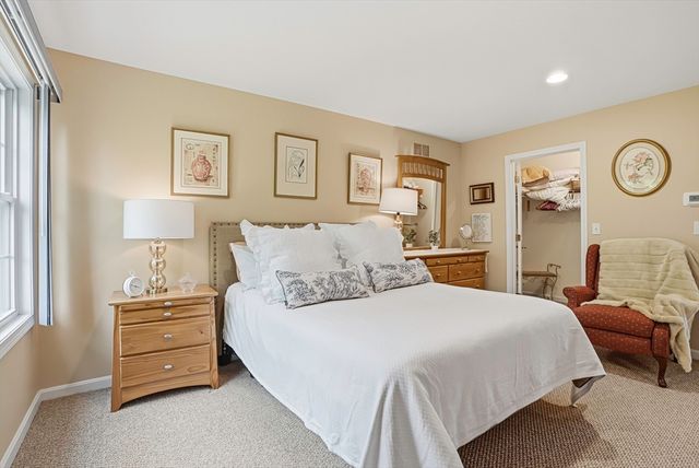 9 Robert Cir 9, Grafton, MA 01536