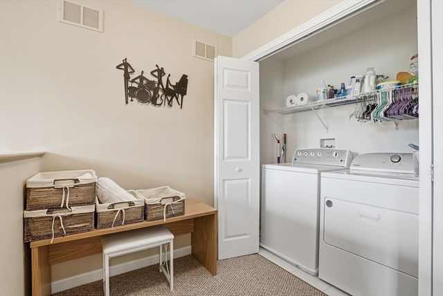 9 Robert Cir 9, Grafton, MA 01536