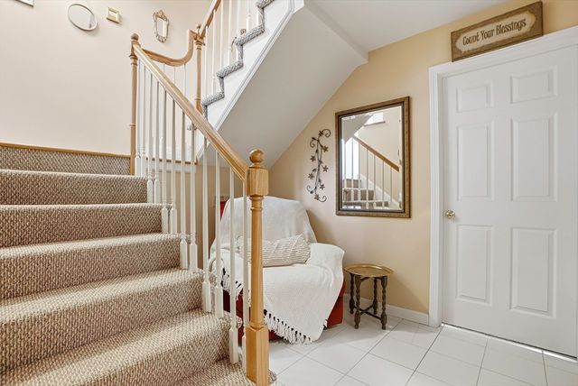 9 Robert Cir 9, Grafton, MA 01536