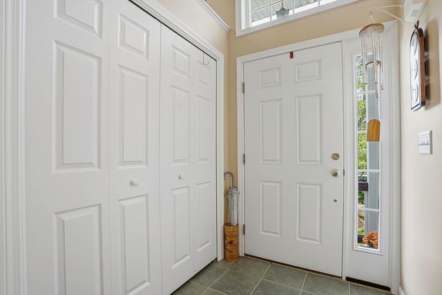 9 Robert Cir 9, Grafton, MA 01536