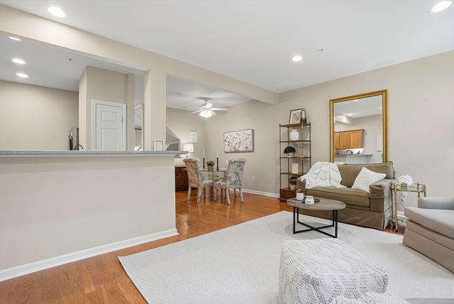 9 Robert Cir 9, Grafton, MA 01536