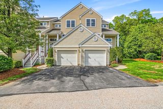 9 Robert Cir 9, Grafton, MA 01536