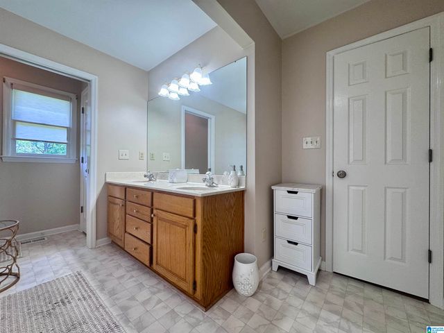 126 AMITOLA DRIVE, Cropwell, AL 35054