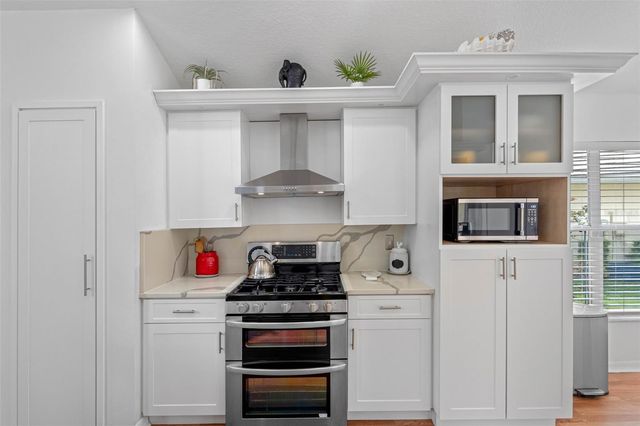 17648 NATHANS DRIVE, Tampa, FL 33647