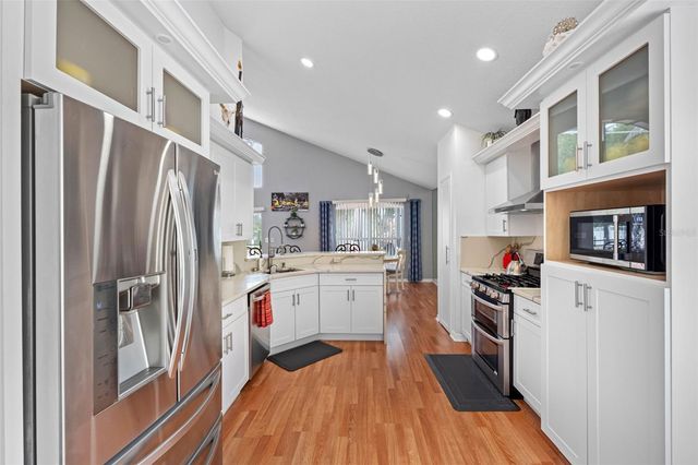 17648 NATHANS DRIVE, Tampa, FL 33647