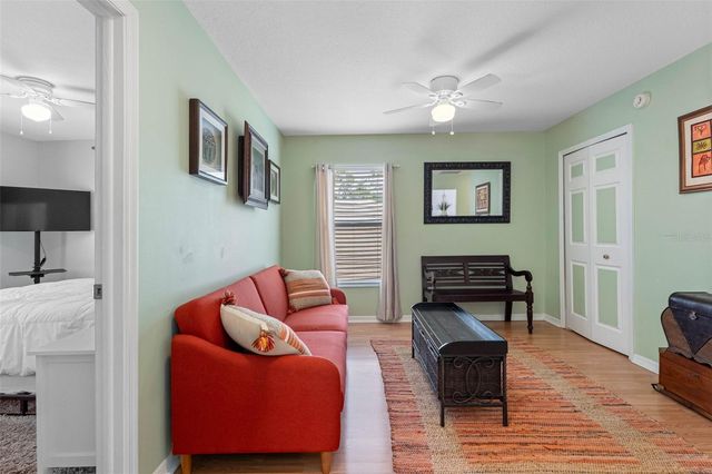 17648 NATHANS DRIVE, Tampa, FL 33647