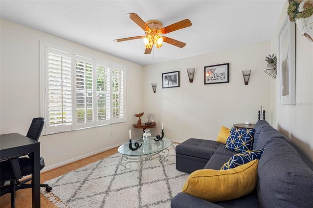 17648 NATHANS DRIVE, Tampa, FL 33647