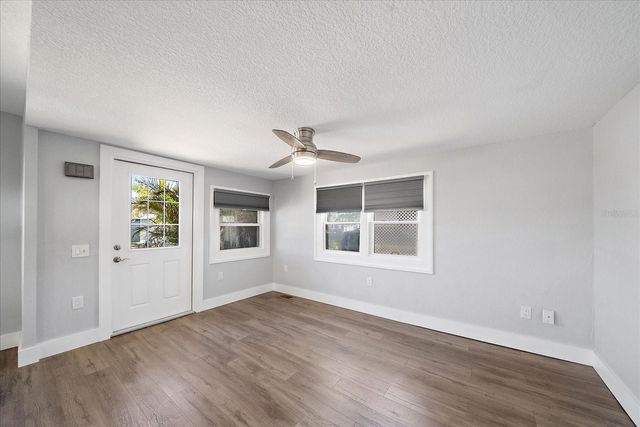 30 FLORES DRIVE, Palmetto, FL 34221