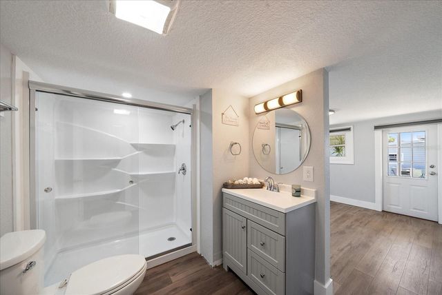 30 FLORES DRIVE, Palmetto, FL 34221