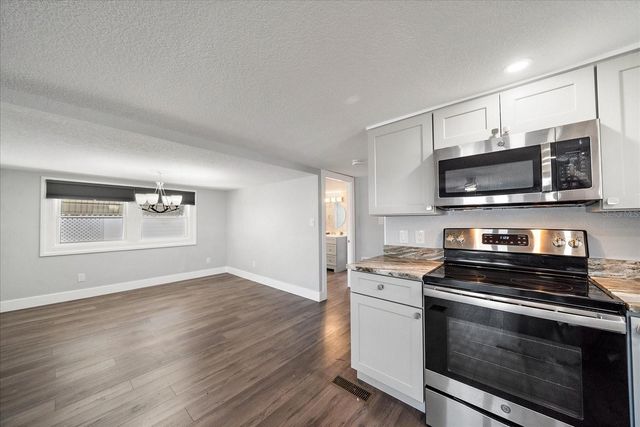 30 FLORES DRIVE, Palmetto, FL 34221