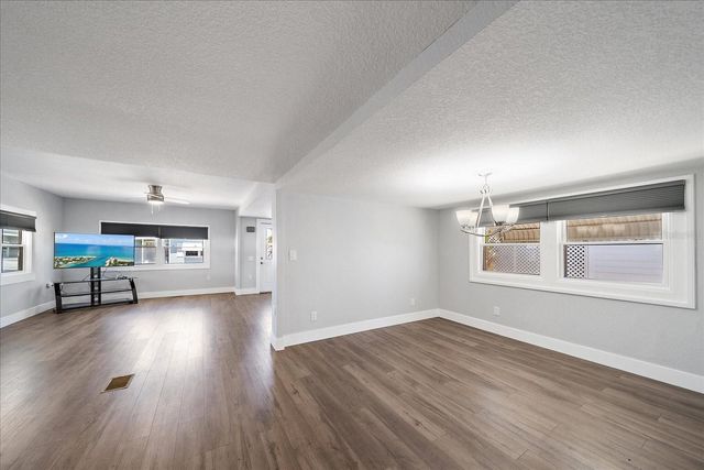 30 FLORES DRIVE, Palmetto, FL 34221