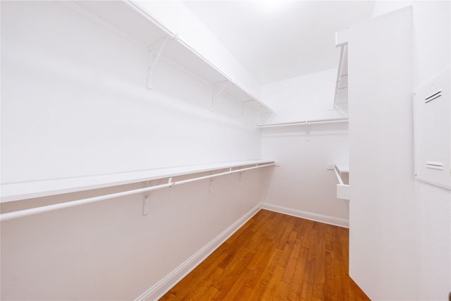 1067 Valley Vista Drive, Irving, TX 75063