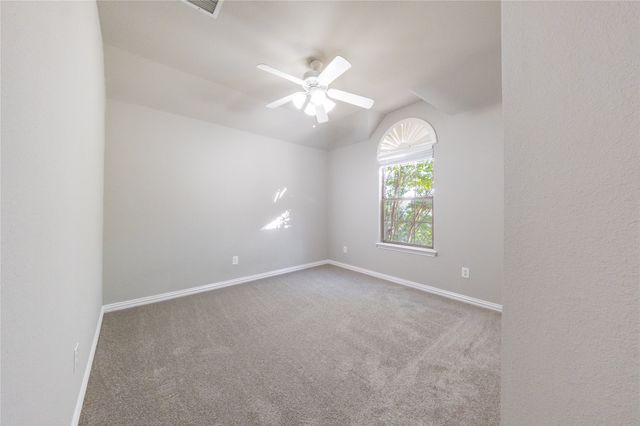 1067 Valley Vista Drive, Irving, TX 75063