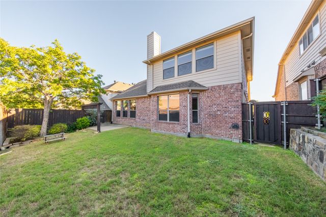 1067 Valley Vista Drive, Irving, TX 75063