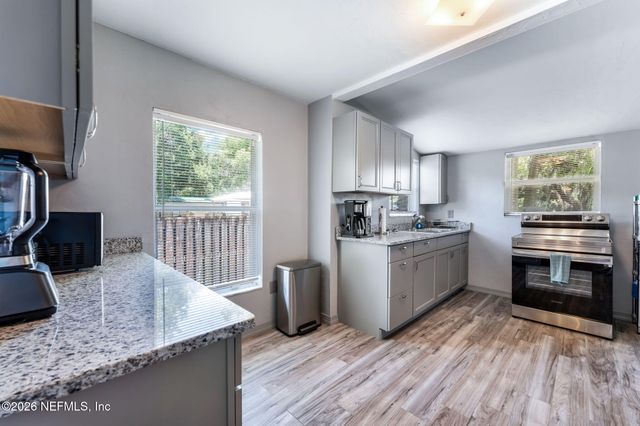 302 PARK Avenue, Hastings, FL 32145