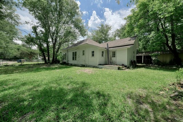 409 S Boyd Street, Lindale, TX 75771