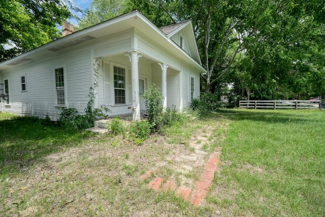 409 S Boyd Street, Lindale, TX 75771