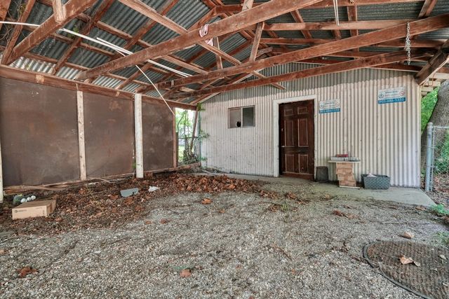 409 S Boyd Street, Lindale, TX 75771
