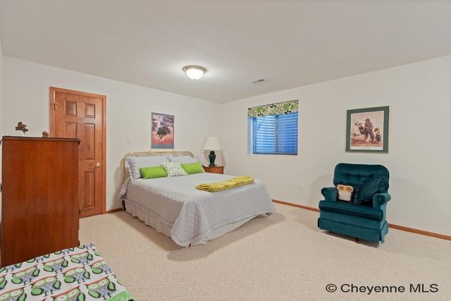 727 CYPRESS LN, Cheyenne, WY 82009