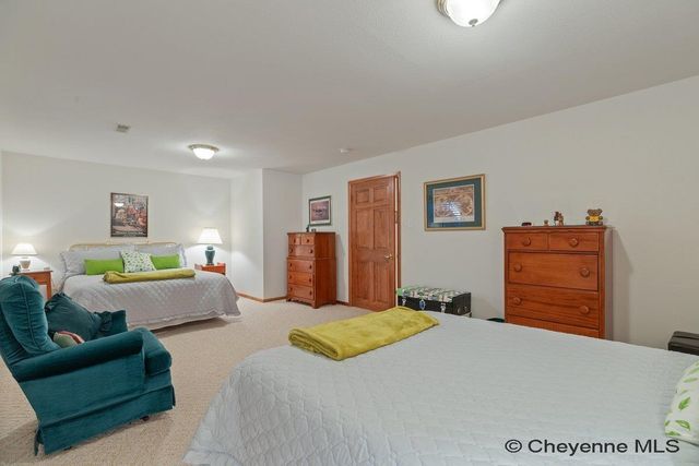 727 CYPRESS LN, Cheyenne, WY 82009
