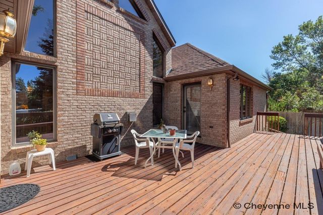 727 CYPRESS LN, Cheyenne, WY 82009