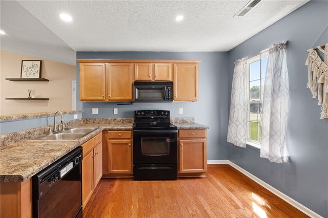 120 Crescent Creek Court, Greenville, SC 29605