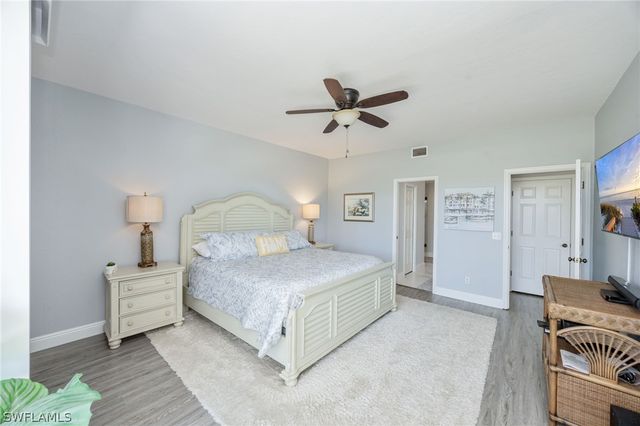 770 Eagle Creek DR 102, Naples, FL 34113