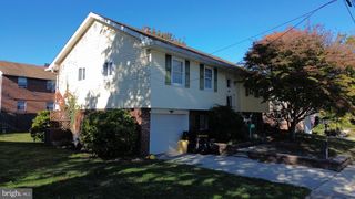 709 AVONDALE LN, Swarthmore, PA 19081