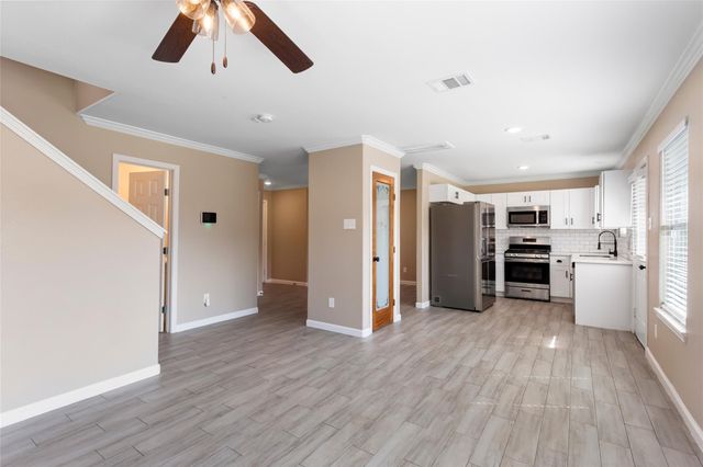 838 Royal George Lane, Houston, TX 77047