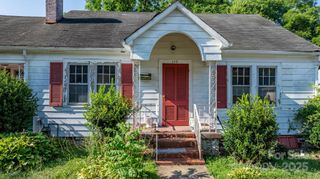 117 3rd Avenue SW, Hickory, NC 28602