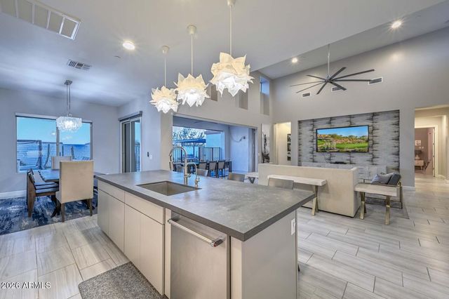 11715 W DOVE WING Way, Peoria, AZ 85383
