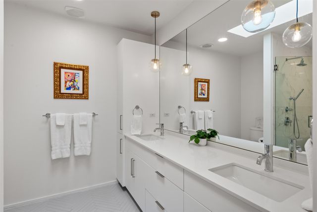 3100 Menchaca RD 27, Austin, TX 78704