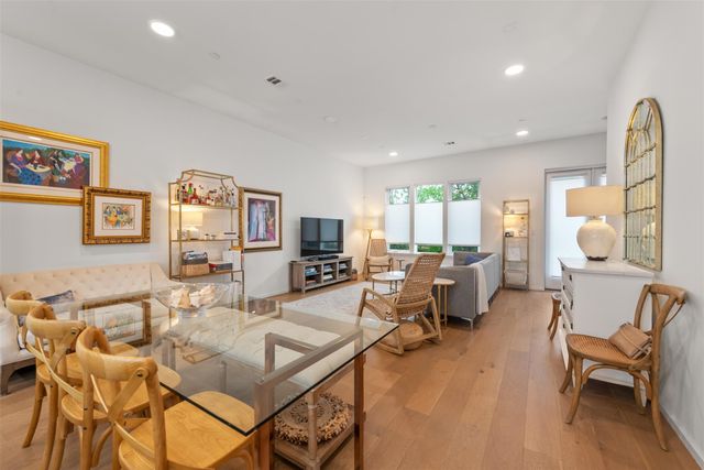 3100 Menchaca RD 27, Austin, TX 78704