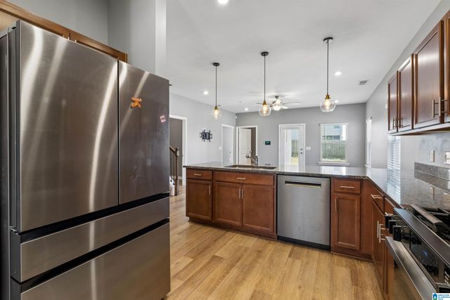 712 RIDGEWAY AVENUE, Columbiana, AL 35051