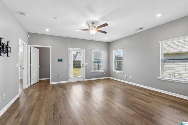 712 RIDGEWAY AVENUE, Columbiana, AL 35051