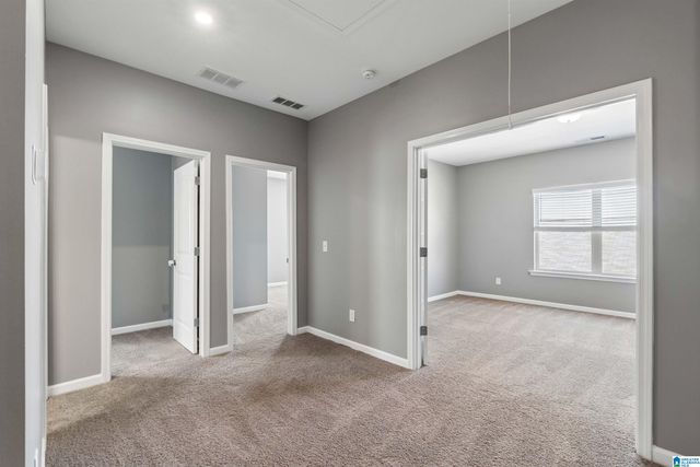 712 RIDGEWAY AVENUE, Columbiana, AL 35051