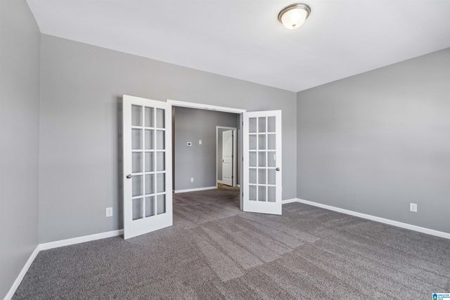 712 RIDGEWAY AVENUE, Columbiana, AL 35051