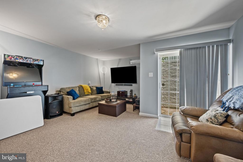 Image 31 of property listing at 11686 MUSTANG CREEK CT, Waldorf, MD 20602