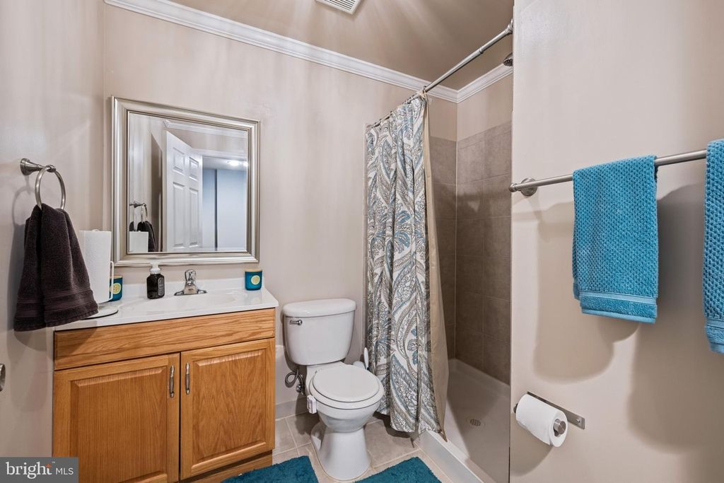 Image 32 of property listing at 11686 MUSTANG CREEK CT, Waldorf, MD 20602